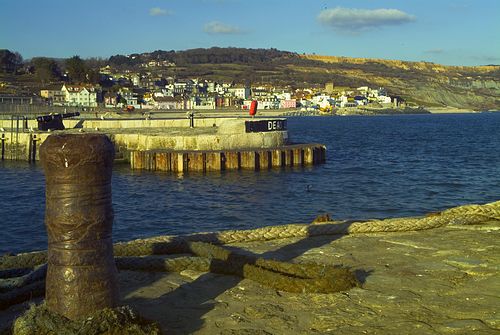 entrance to the harbour