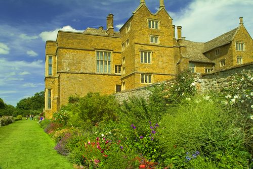 Picture Of Broughton Castle And Garden, Banbury Oxfordshire