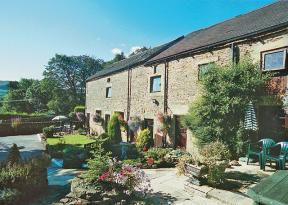 Self Catering Cottage In Peak District Edale Kinder Court