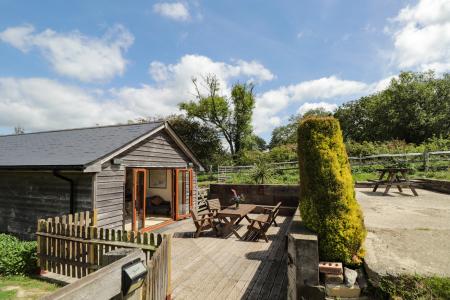 East Sussex Self Catering cottage, Loose Farm Lodge, Battle, sleeps 4