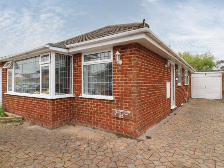 35 Seabourne Way, Dymchurch, Kent