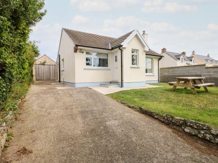 Chalfonts Cottage, Trefin