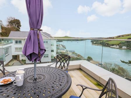 3 Hamstone Court, Salcombe, Devon