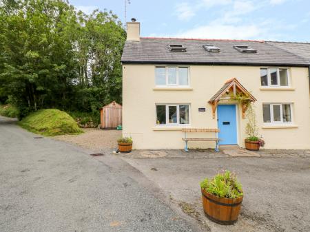 1 Mill Farm Cottages, Narberth, Dyfed