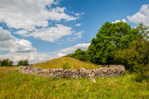 Belas Knap Chambered Tomb, Gloucestershire | Historic Gloucestershire Guide