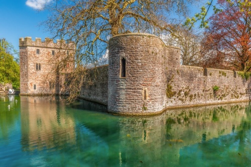 Wells, Somerset, Travel and Heritage Guide