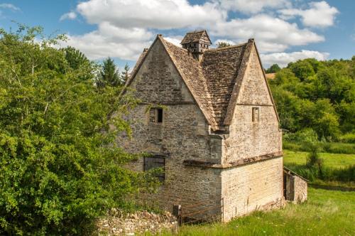 Naunton Dovecote