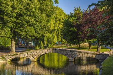 Bourton-on-the-Water, Cotswolds Prints
